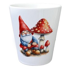 Gartenzwerg mit Fliegenpilz