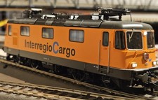 Roco 73375 Elektrolokomotive Re 4/4 II der Interregio Cargo / SBB DCC-Sound 1:87