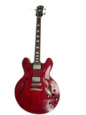 Akustische E-Gitarre Modell