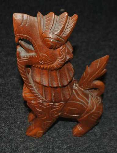 Holzfigur chinesischer