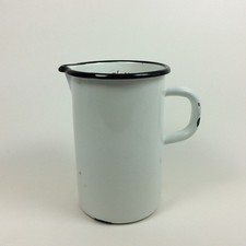 alter Emaille Krug Gießer