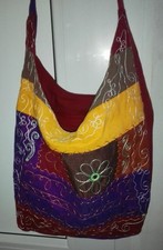 bestickte Umhängetasche