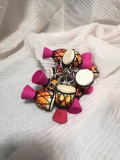 Afrikanische Schlüsselanhänger. Djembe Trommel 