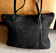 Sehr schicke Schultertasche