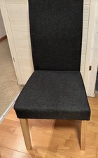 Stuhl.Wunderschöner Stuhl. Bezug Anthrazit. Holzbeine. Neuwertig. Selbstabholer.