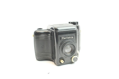 Perfekta rollfilm kamera 6x6 - perfekta, rollfilm-kamera