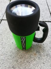 Underwater Kinetics professioneller Tauchscheinwerfer