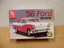 1956 Ford Victoria Modell Bau Satz 1/25 Amt Ertl Oldtimer NOS in VP