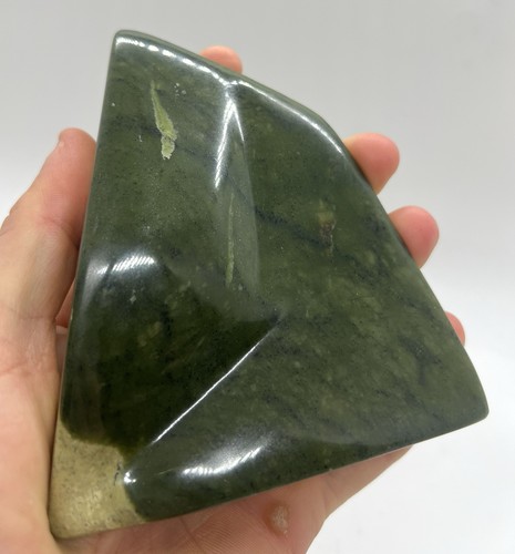 Nephrit 520g 112 - ca., 112/100/30