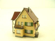 Wohnhaus mit Balkon  - Faller  HO Fertigmodell   - #206  #E gebr.