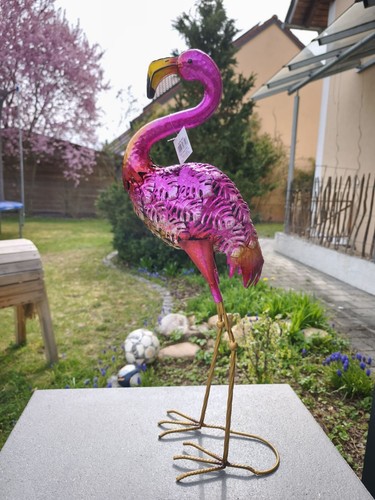 Toller flamingo aus metall - flamingo,