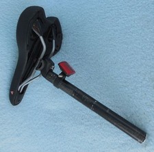 Sportlicher PROMAX Fahrradsattel, komplett mit Stahlrohr und Rückstrahler!
