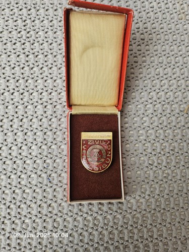 Anstecknadeln abzeichen - anstecknadeln,