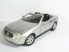 MAISTO 1:18  Modellauto Mercedes Benz SLK 230 Cabriolet silber   Worldw shipm