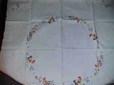 Quadratische weiße Tischdecke 82 x 82 cm für Ostern /Küken 3er Set mit Stickerei