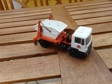 MAN 2- Achser LKW mit Atlas Absetzcontainer Aufbau ,  M =  1:50, ohne OVP.