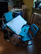 Mitwachsender Schreibtisch