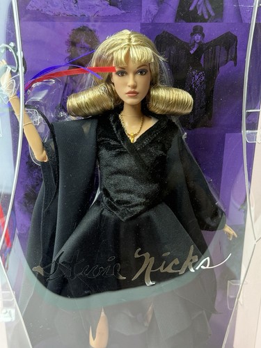 Barbie signature stevie nicks - barbie,