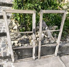 altes Holzfenster nur Rahmen