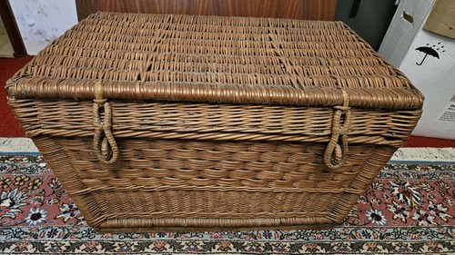 Große vintage weidentruhe mit - große,