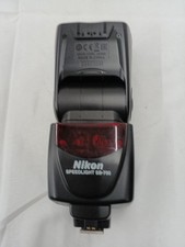 NIKON SB-700 Blitzgerät für