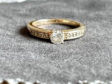 RING mit 0,50 ct. BRILLANTEN