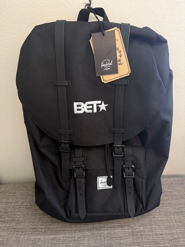 Nwt herschel supply little - herschel,