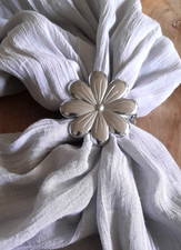 Gardinen Klammer Vorhang Raffhalter Metall Blüte Blume Silber Glänzend 2 Stück