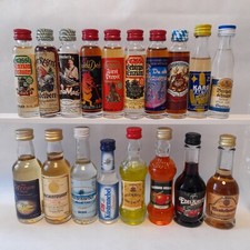 Miniatur Schnapsflaschen Sammlung Set 66   18 Flaschen
