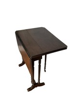 Kleiner antiker klapptisch mit - kleiner,