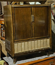 9270004 Musikschrank / Musiktruhe Philips Holzgehäuse Radio Plattenspieler