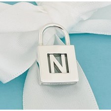 Tiffany & Co Buchstabe N