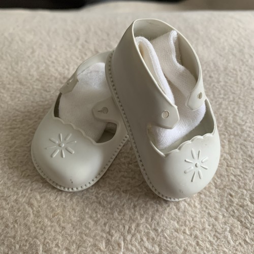 Puppenschuhe mit socken paar - socken,