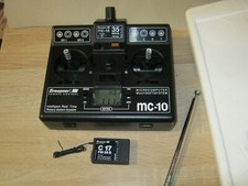 Graupner Sender Mc 10 35 Mhz mit Akkubox , Empfänger C 17 + Quarzpaar 69