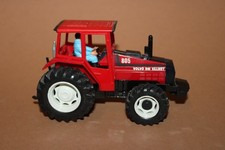 Britains 1:32 Traktor Volvo BM
