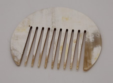 Kamm MALO  aus hellbraunem