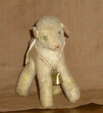 Steiff-Lamm Lamby-Knopf, Fahne, Brustschild-12cm lang, 10cm hoch-Zustand 2
