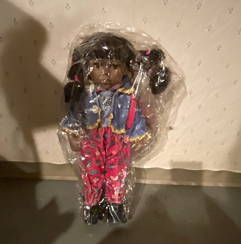 Spielpuppe mädchen dunkle - mädchen,