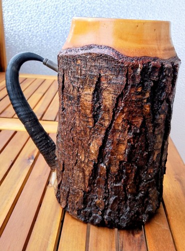 Holzkrug bierkrug baumstumpf - bierkrug,