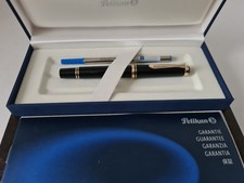 PELIKAN Souverän R400 Rollerball schwarz in Geschenketui
