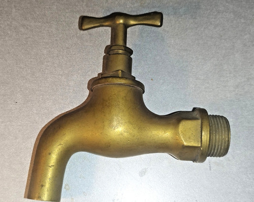 Alter zapfhahn goldfarben - ,