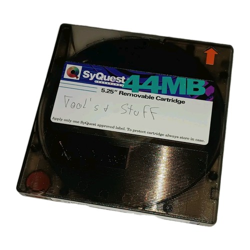 Syquest 44mb removable - 44mb, 5.25″