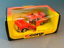 1:36 CORGI 284 Mercedes 240 D Notruf 112 FEUERWEHR Export Deutschland RAR +OVP!