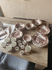 Broadhurst Ironstone Geschirr-Set – Made in England – Landhausmotiv, braun