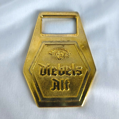 Diebels alt flaschenöffner - alt,