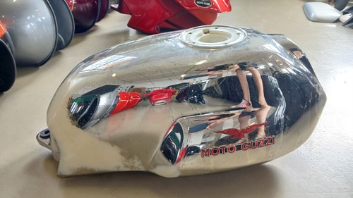 Moto guzzi special - special, fuel