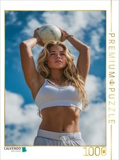 CALVENDO Puzzle Sexy Frau mit Volleyball beim Sport unter blauem Himmel | 1000 T