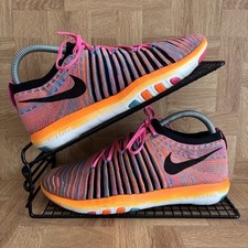 Nike Free Transform Flyknit rosa Sportschuhe 833410-600 UK Größe 4,5