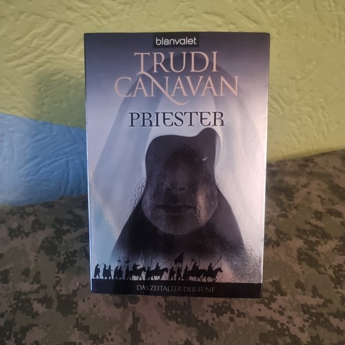 Priester von trudi - von, |