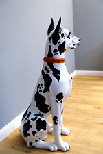 Große Skulptur Jagdhund